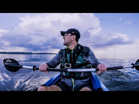 idiot kayak fisherman caught offshore in a thunderstorm (near death experience)
