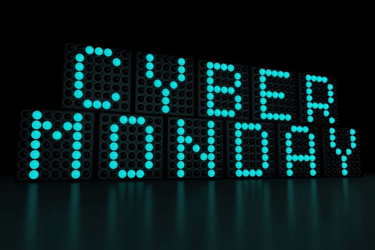 kayak cyber monday deals 2023