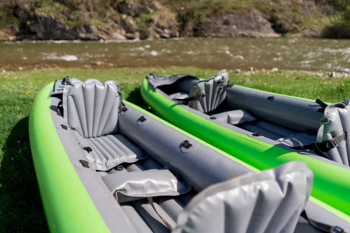 Letting your inflatable boat air dry in the sun