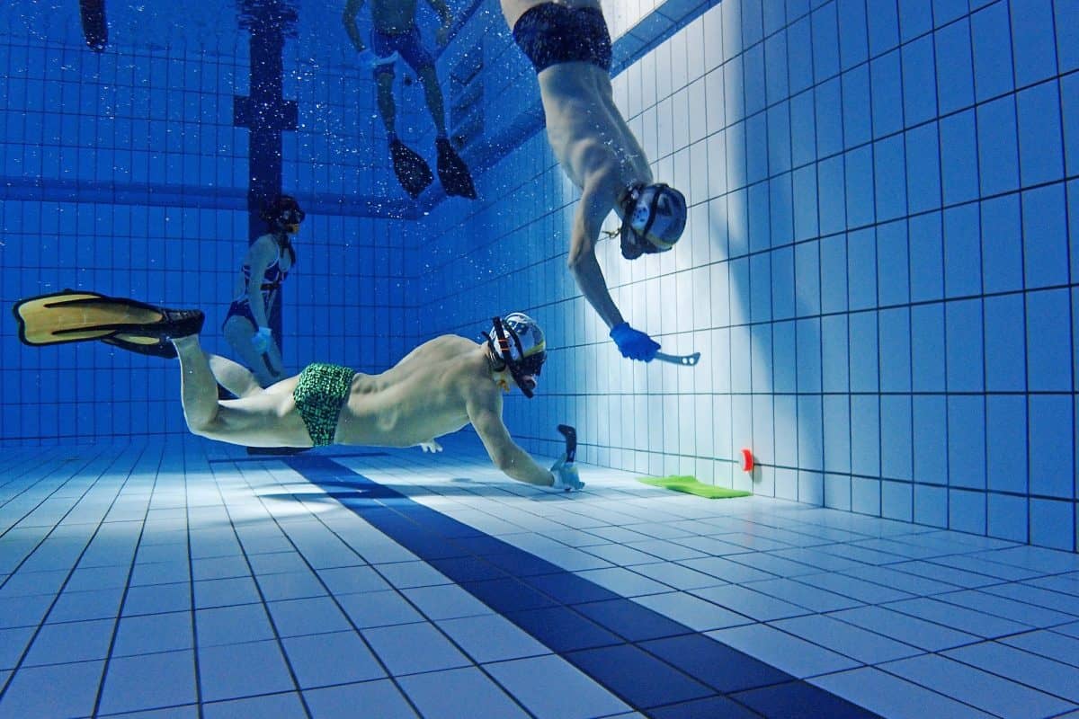 Underwater Hockey game